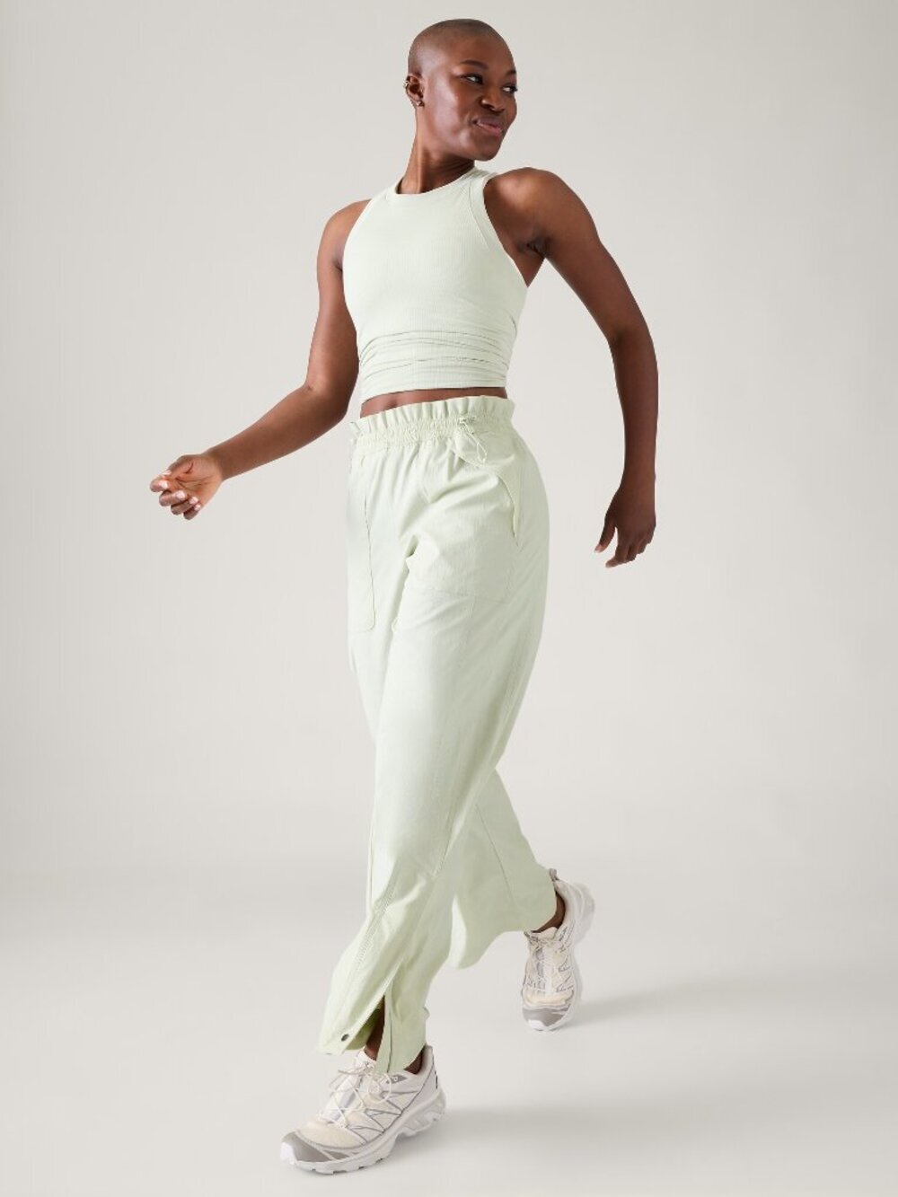 ATHLETA Trekkie Celadon Green Ripstop High Rise Parachute Pants, Size 6